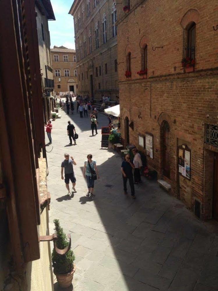 Affittacamere Gozzante Pienza Esterno foto